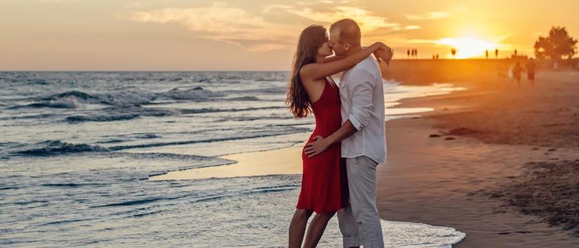 Romantic Holiday Macro